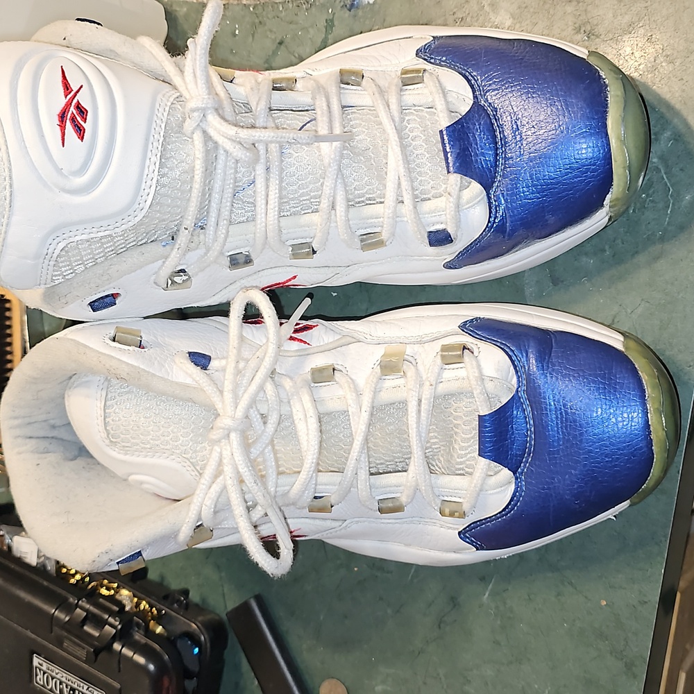 **Vintage Allen Iverson Reebok Question Mid Sneakers